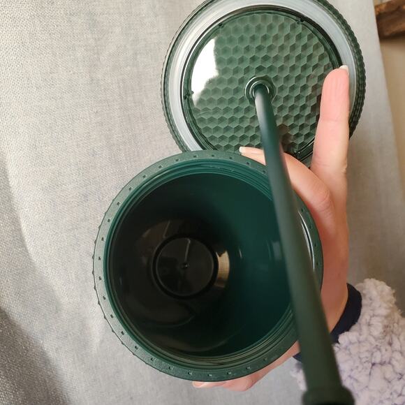 STARBUCKS STUDDED MATTE DARK FOREST GREEN VENTI TUMBLER NWT VALENTINE'S DAY 2022 - Picture 10 of 10